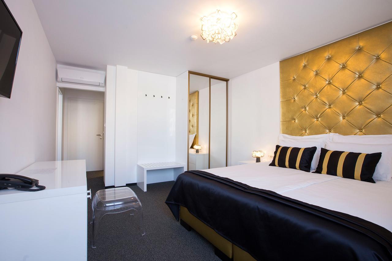 B Gold Luxury Rooms B&B スプリト エクステリア 写真